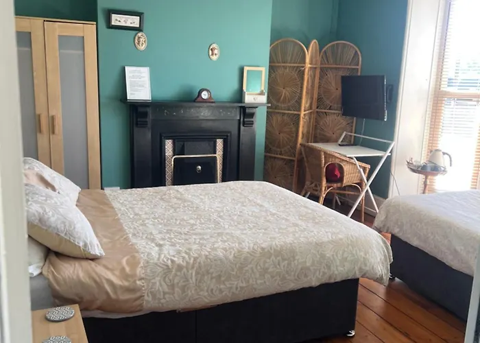 The Townhouse B And B Free Continental Breakfast Included